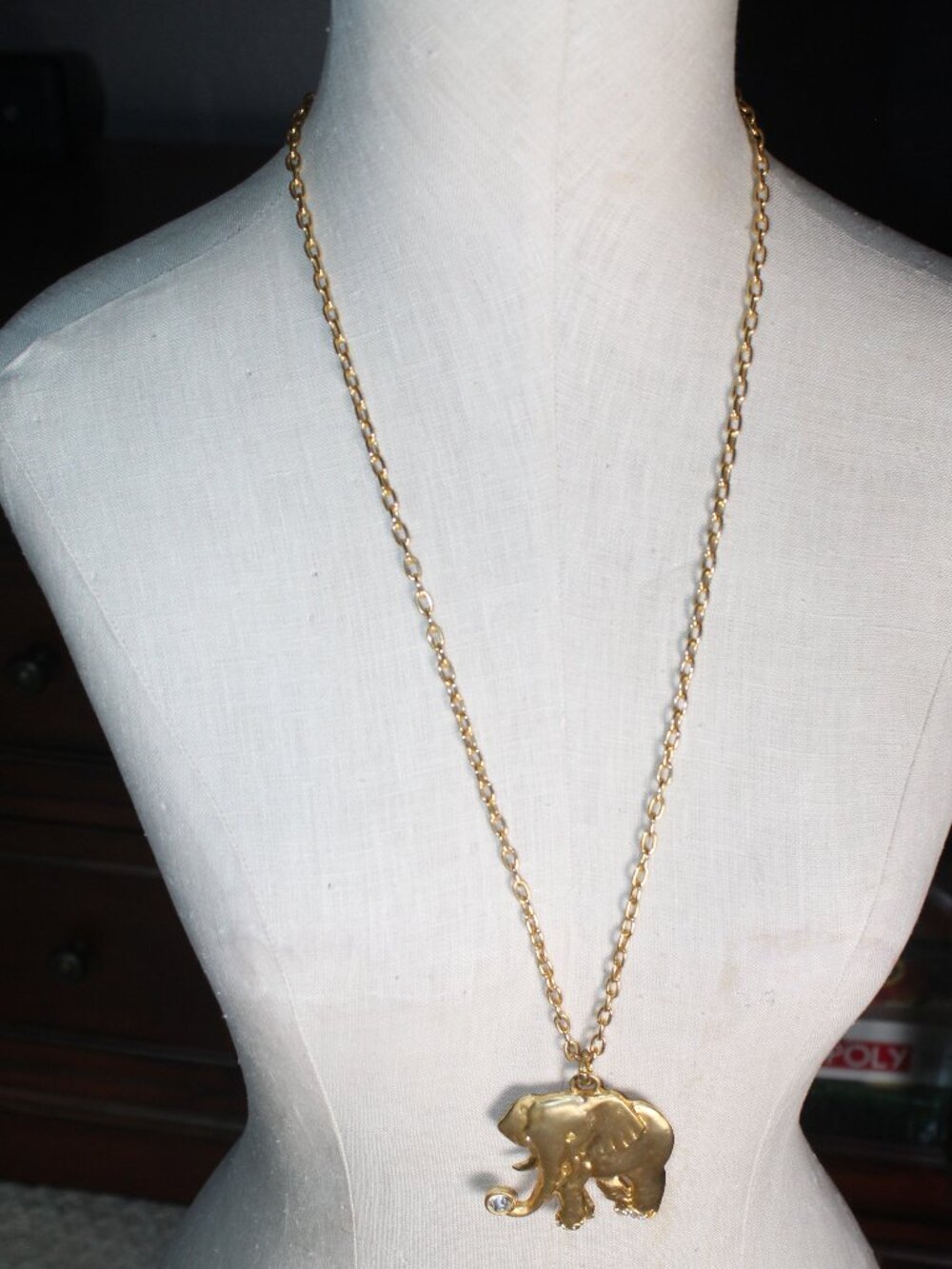 Gold Toned Elephant Rhinestone Accent Pendant Brooch 30" Chunky Link Necklace
